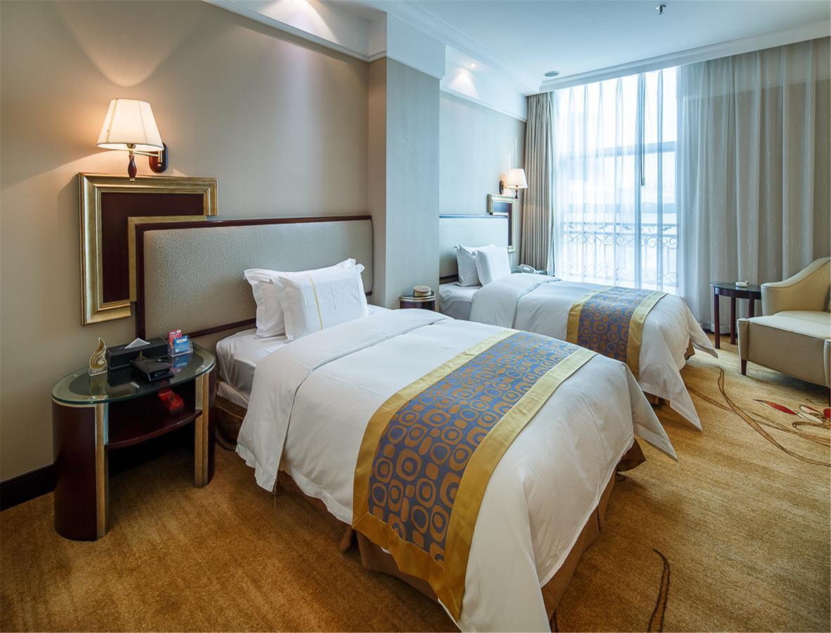 City Hotel Foshan Bagian luar foto