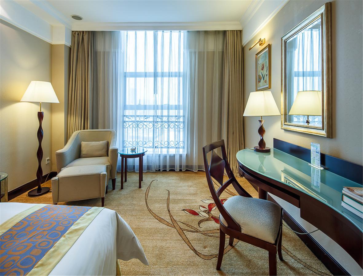 City Hotel Foshan Bagian luar foto