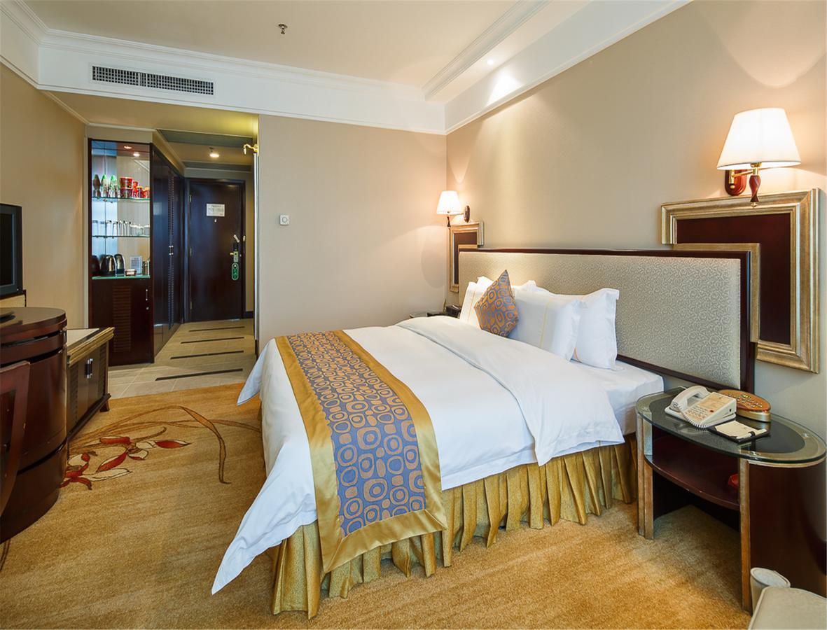 City Hotel Foshan Bagian luar foto