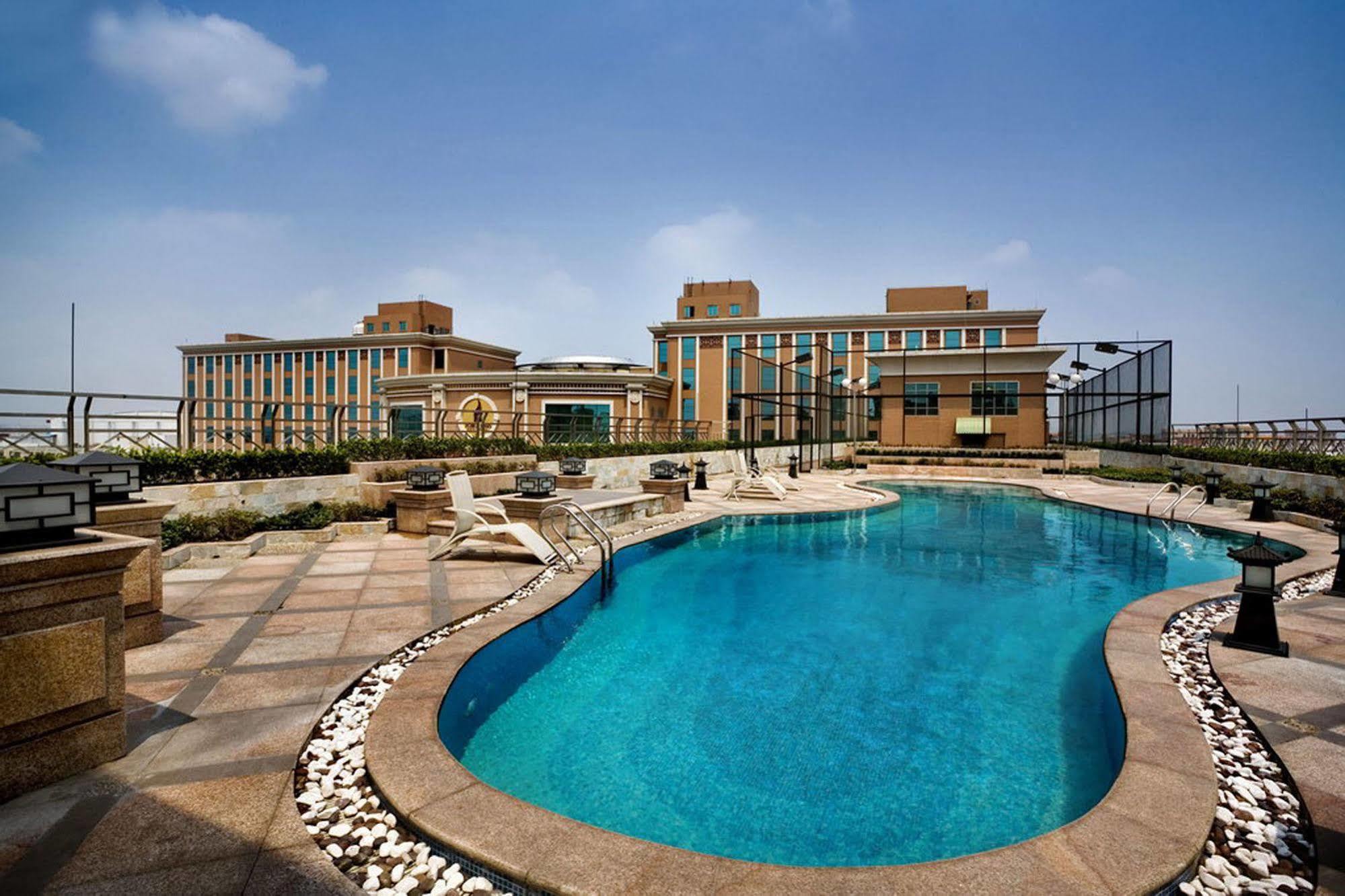 City Hotel Foshan Bagian luar foto