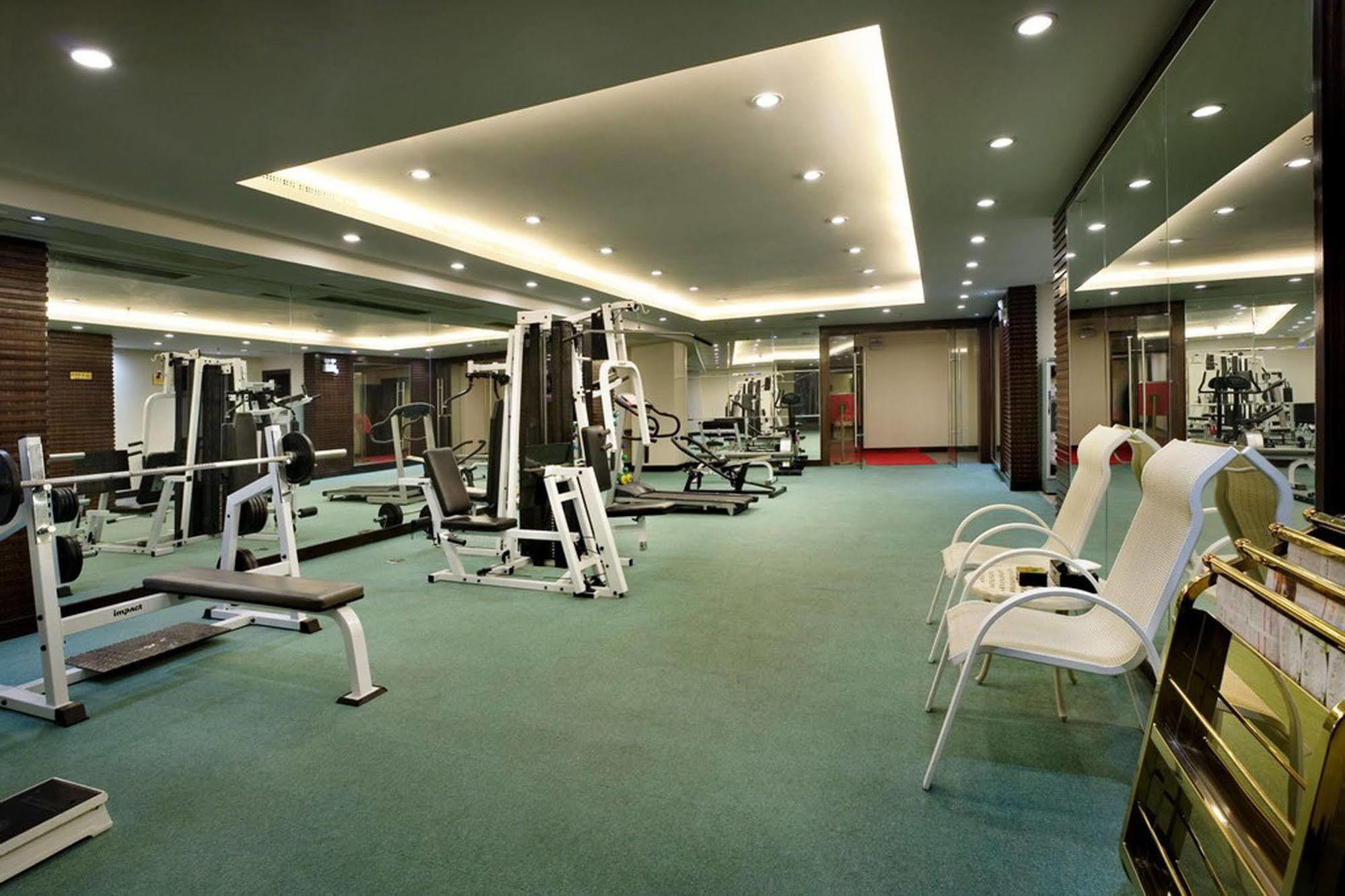 City Hotel Foshan Bagian luar foto
